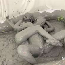 Messygirl: New Messygirl Download: "Amber vs Zoey Mud Wrestling""