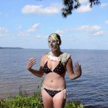 FunFilled Photography: Ashley Plays Pie and Slime Trivia!