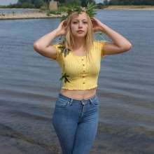eileenvogel: W299 Eileen in tight jeans and yellow shirt