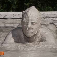 FOXY: Muddy encasement