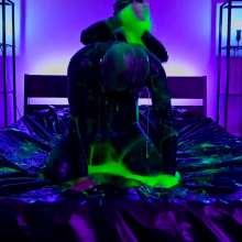 Stella: Glowing Goo and Gas Masks