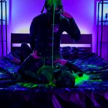 Stella: Glowing Goo and Gas Masks