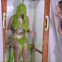 RevSlymsford: Great Gungetank Gameshow: Nikki Tricks Adriana Again!