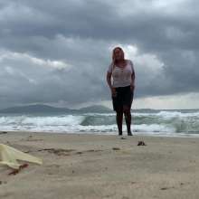 Wet_look_elena: Leather Skirt and Stockings in the Sea