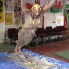 123gunge: World Of Wam: Lisa's splosh diving
