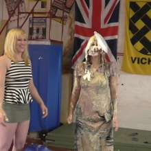 123gunge: World Of Wam: Lisa's splosh diving