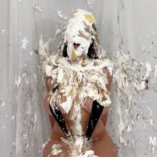 Messygirl: Pie Target Megan