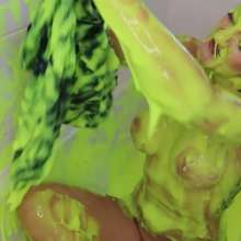 TheGungeZone: Cleo's Messy Push Up Challenge