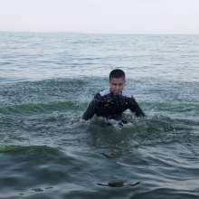 Wet Live Team: Danio on the Beach and Swims in Full View of Everyone