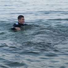 Wet Live Team: Danio on the Beach and Swims in Full View of Everyone