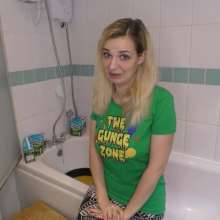 TheGungeZone: Dolly's Messy Gunge and Custard Fun