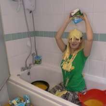 TheGungeZone: Dolly's Messy Gunge and Custard Fun