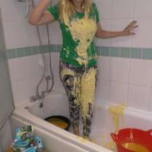 TheGungeZone: Dolly's Messy Gunge and Custard Fun
