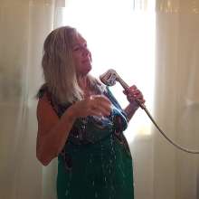 SPLOSH ART: Green Dress Shower