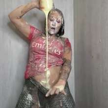TheGungeZone: Kelli's Messy Football Forfeit