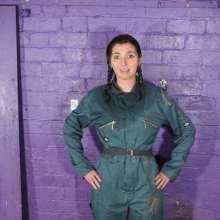 DungeonMasterOne: Maude washes the wellies and gets drenched in the process!