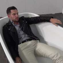 WamtasticUK: Nathan Gives Customer James the Full Mud Spa Treatment
