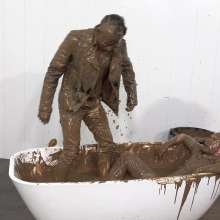 WamtasticUK: Nathan Gives Customer James the Full Mud Spa Treatment