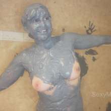 Alana SexyMessyBabes: Roxanne Mud Bath