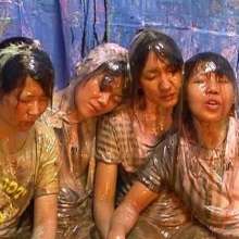 Alumi: The 4 Girls from Osaka get crazy in "Pie Rangers!  Go!"