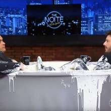 mad_mick_at: Brasilian latenight-show: gunge-filled bathtub interviews
