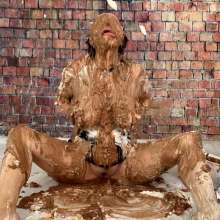 Messygirl: Two New Messygirl Downloads featuring Betty and Jasmine