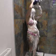TheGungeZone: Dolly's Bikini Gunging