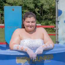 JD and Messy Andi: A Beautiful Bride Gets Dunked!