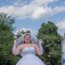 JD and Messy Andi: A Beautiful Bride Gets Dunked!
