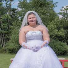 JD and Messy Andi: A Beautiful Bride Gets Dunked!