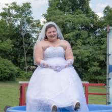 JD and Messy Andi: A Beautiful Bride Gets Dunked!