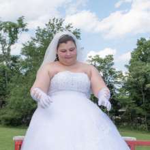 JD and Messy Andi: A Beautiful Bride Gets Dunked!