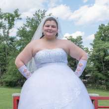 JD and Messy Andi: A Beautiful Bride Gets Dunked!