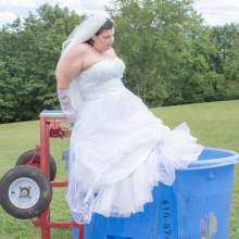 JD and Messy Andi: A Beautiful Bride Gets Dunked!