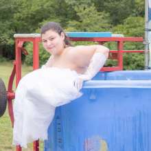 JD and Messy Andi: A Beautiful Bride Gets Dunked!
