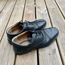 wetmart2240: Wet Shoes Black or Brown