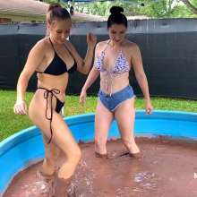 Messygirl: Two New Messygirl Downloads featuring Zoey and Penelope
