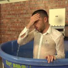 WamtasticUK: Nathan in Dunk Tank Looking for Coins