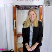 CandyCustard: Office Gal Lottie Lalay Saves Her Job With Gunge!