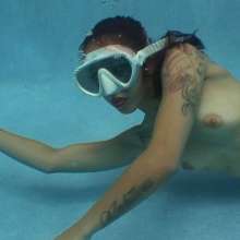 wamtec: Stefania Pleasures Herself Underwater