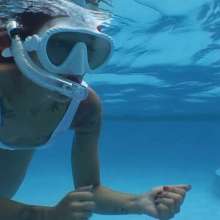 wamtec: Stefania Pleasures Herself Underwater