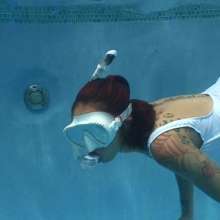 wamtec: Stefania Pleasures Herself Underwater