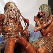 Larzstord: Sticky and Sweet in the Cake Cave