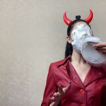 Top Messy Girls: The Devil Got the Pie