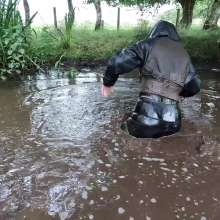 WetandMuddy: Video 90--Muddy Water Aerobics