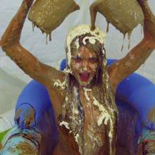 HotWamHD: Antonia's Extreme Gunge Bath--brand new scene at Hotwamhd