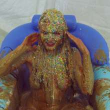 HotWamHD: Antonia's Extreme Gunge Bath--brand new scene at Hotwamhd