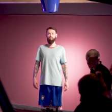 Gater: Ad Find: A man and a woman get gunged in 2018 Belarusian life:) telecom ad