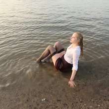 WetPlace: Beautiful Eileen Schoolgirl In The River