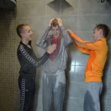 WetlookerUpdates: Wet guys on Wetlooker!